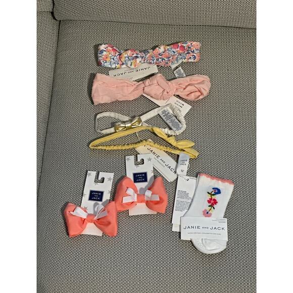 🔥FLASH SALE🔥 Janie and Jack Girls Accessories bundle Set 7 pieces - Picture 1 of 3
